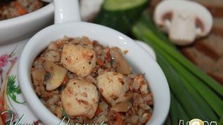 Гречневая каша с мясом и грибами в духовке