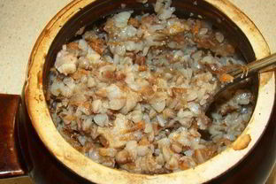 Гречневая каша со свининой в горшочке