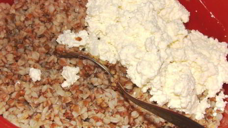 гречневый крупеник — каша из гречки в горшочке