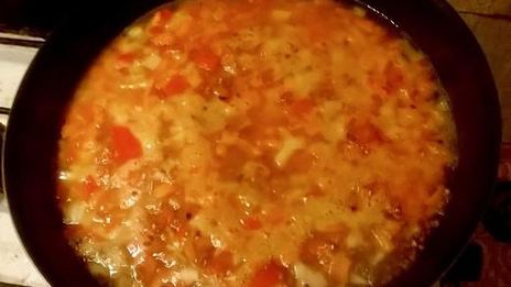 каша гречневая с овощами и тушенкой