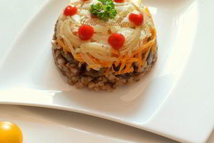 Печень, гречка, лук, морковь в сливках