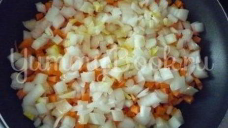 печень с морковью и зеленью и гречка на гарнир