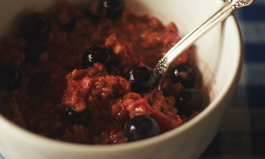 Рецепт сезонной гречневой каши для середины лета