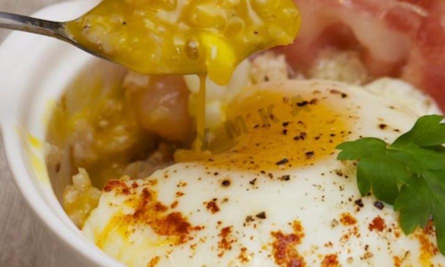 Рецепт каши злаковой с яйцом и беконом