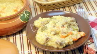 Кукурузная каша с мясом по-деревенски