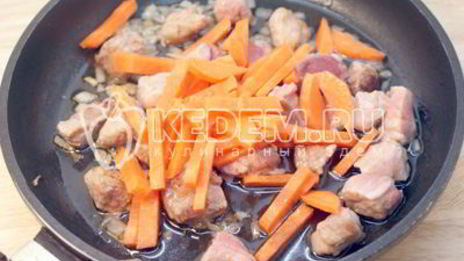 кукурузная каша с мясом по-деревенски