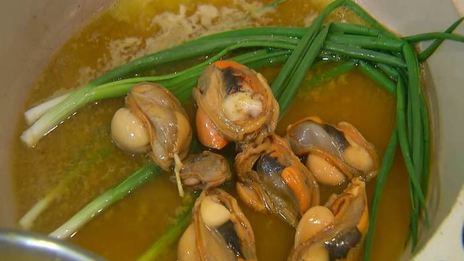 полента с мидиями и беконом