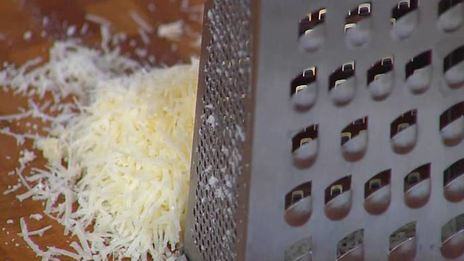 полента с мидиями и беконом