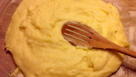 полента, запеченная с помидорами