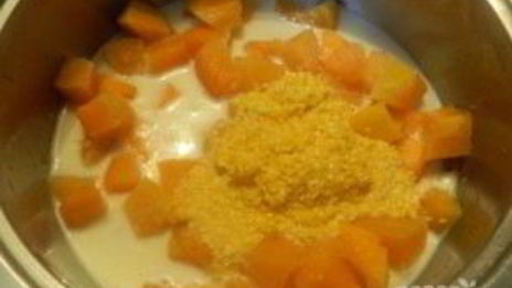 тыквенно-кукурузная каша на молоке