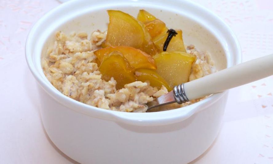 Рецепт овсяной каши с карамельными яблоками
