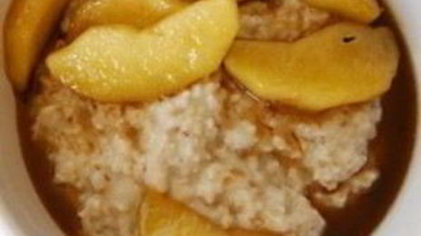 овсяная каша с жареными яблоками