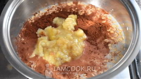 шоколадная овсяная каша с бананом
