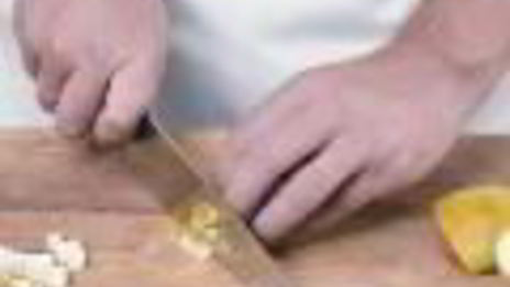 запеченная с малиной и яблоками овсянка