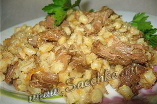 Перловка с тушенкой