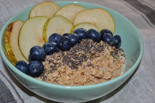 Пряная каша с грушей