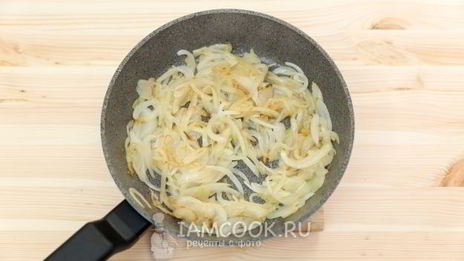 пшеничная каша с грибами и жареным луком