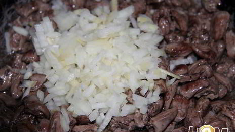 пшенная каша с куриными сердечками