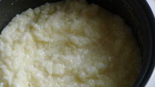 Рисовая каша на молоке в мультиварке