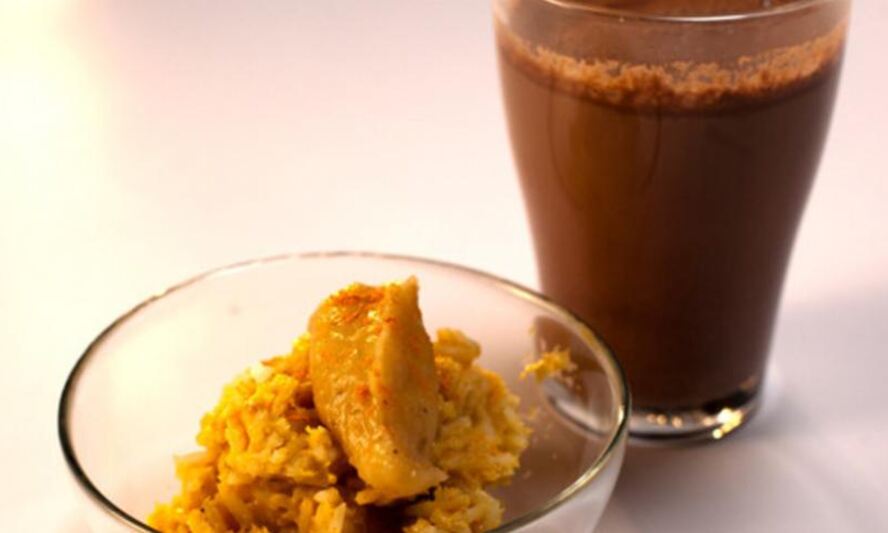 Рецепт рисовой каши с банановой карамелью и какао