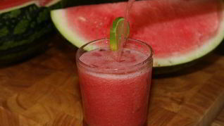 Арбузный коктейль с лаймом и имбирем