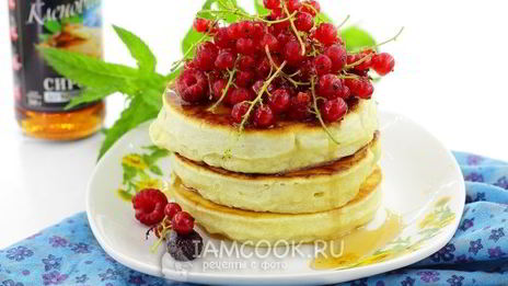 блинчики с кленовым сиропом