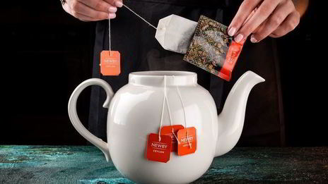 ароматный чай с ягодным льдом