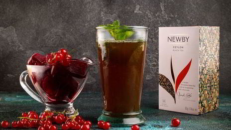 ароматный чай с ягодным льдом