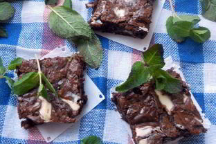 Мятный и чрезвычайно шоколадный брауни