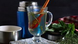 Травяной чай в термосе