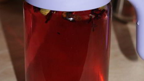 безалкогольный глинтвейн из каркаде