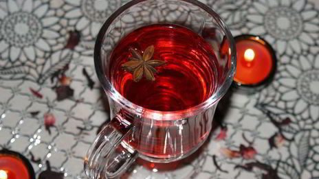 безалкогольный глинтвейн из каркаде