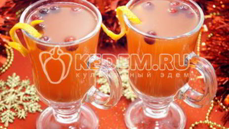 глинтвейн из белого вина с апельсином и клюквой