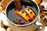 Глинтвейн с анисом и фруктами