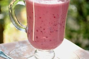 Йогуртовый вишневый коктейль