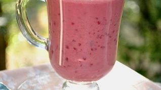 Йогуртовый вишневый коктейль