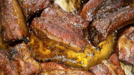 свиные ребрышки с кофейным соусом