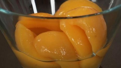 кофейный коктейль с персиками