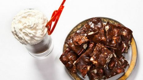 кофейный коктейль с персиками