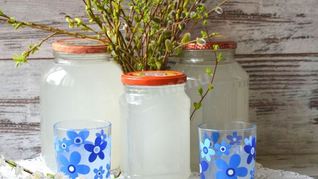 Квас из березового сока с хлебом