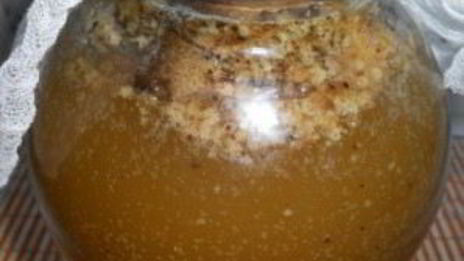 квас из ржаных сухарей