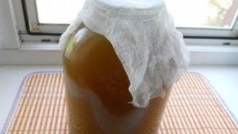 квас из ржаных сухарей