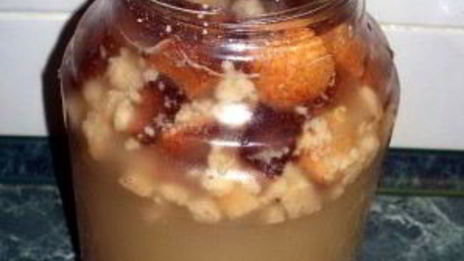 квас из сухарей без дрожжей