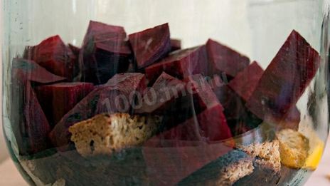 свекольный красный квас из сырой свеклы