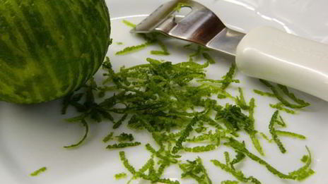 лимонад с базиликом и душистым перцем