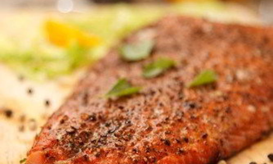 Рецепт лосося на гриле в кленовом сиропе и апельсиновом соке