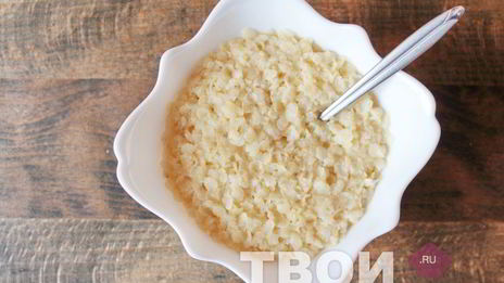 молочный коктейль в блендере