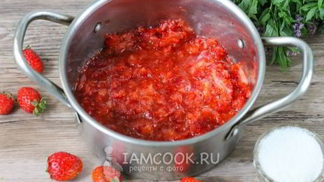 клубничный морс