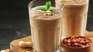 Протеиновый арахисовый коктейль