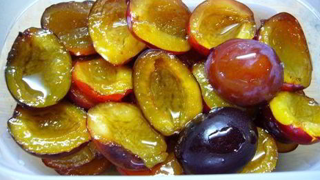 слива, замороженная в сахарном сиропе